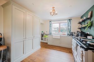 Open plan dining kitchen- click for photo gallery